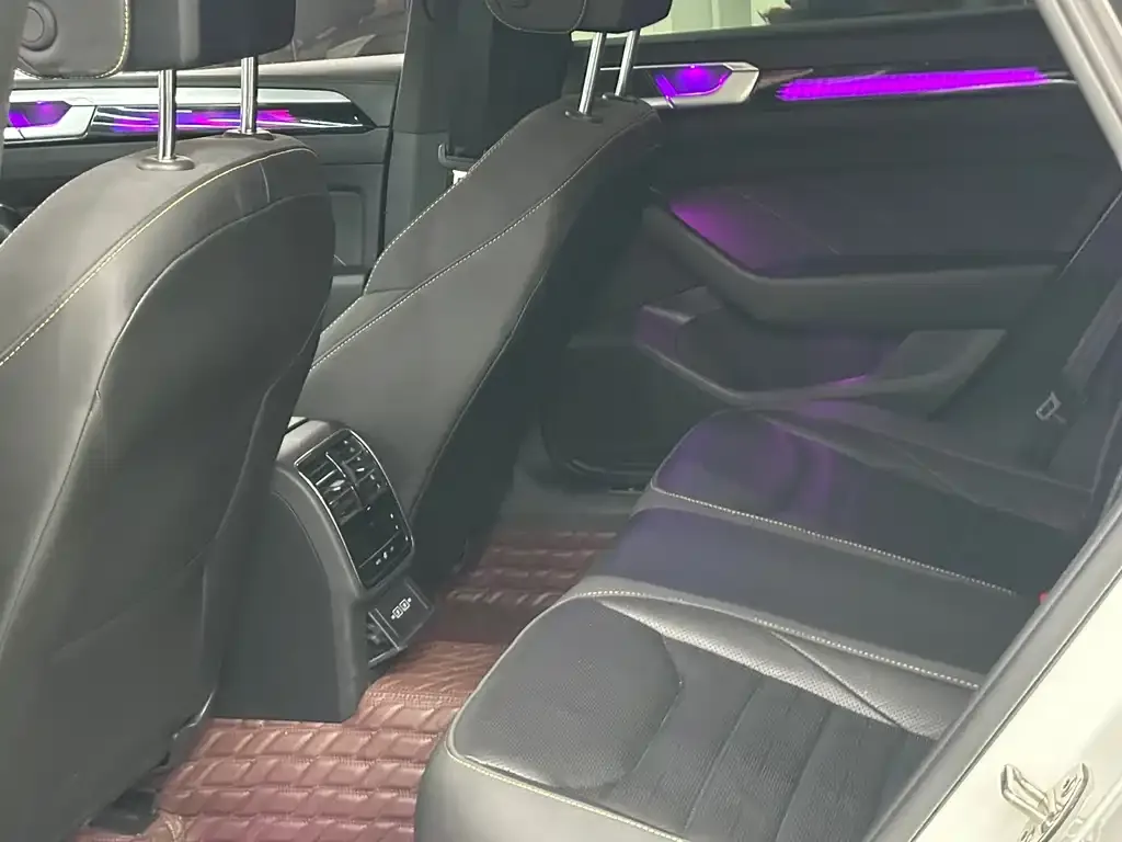 Volkswagen CC 2022 из CN, фото 6