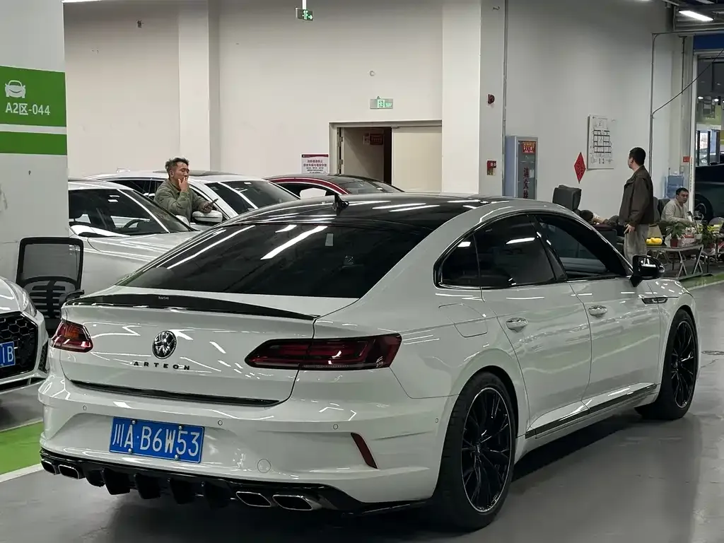 Volkswagen CC 2022 из CN, фото 9