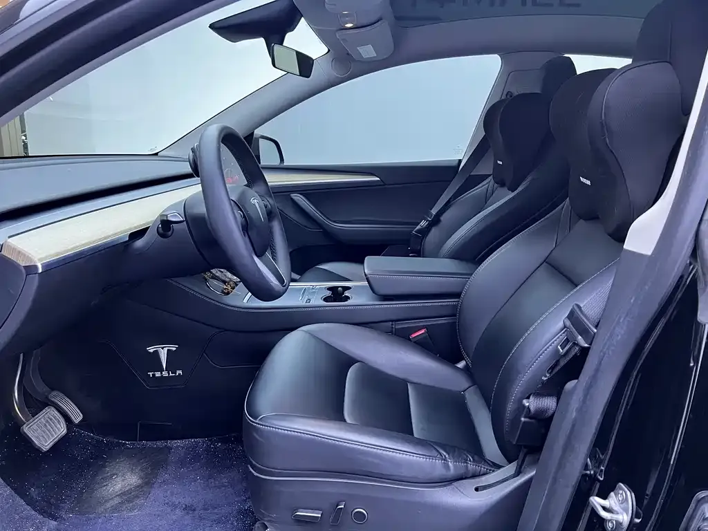 Tesla Model Y 2023 из CN, фото 7