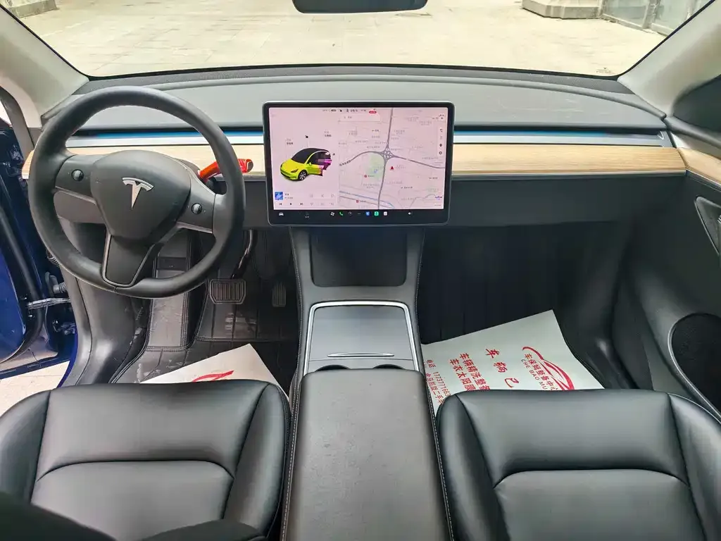 Tesla Model Y — фото 5