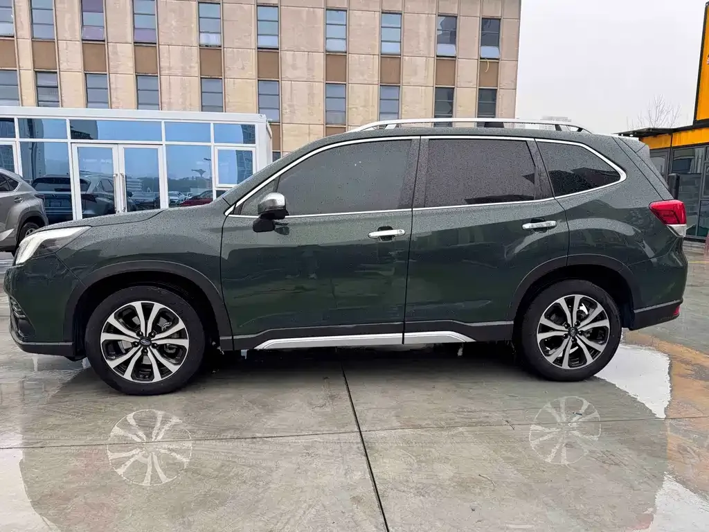 Subaru Forester — фото 10