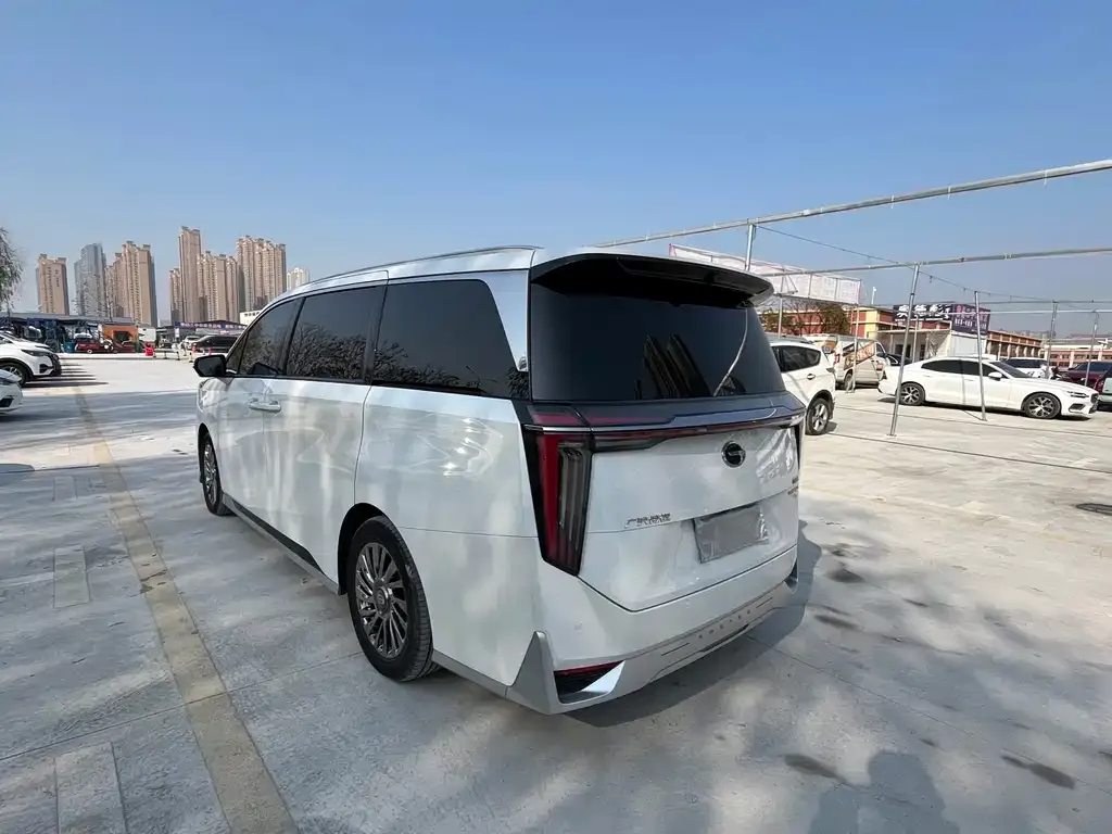GAC Motor Trumpchi M8 — фото 2