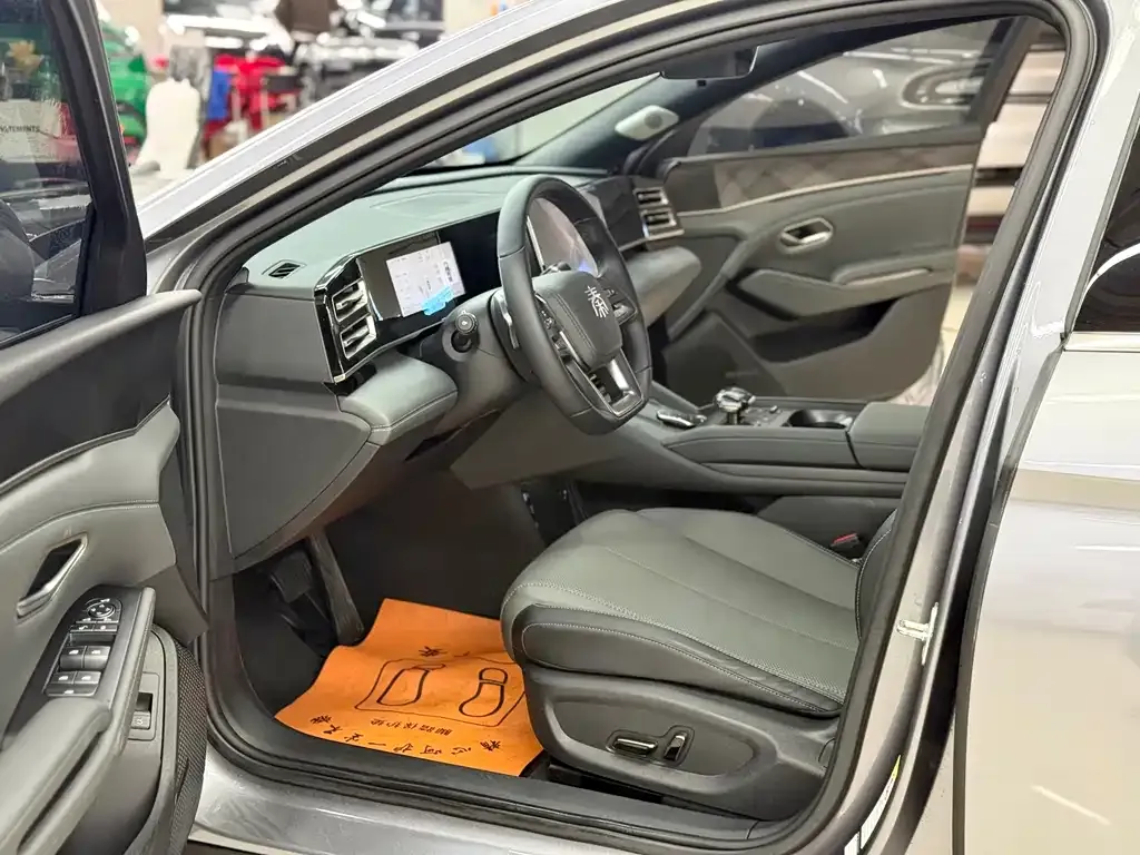 BYD Qin L 2025 из CN, фото 8