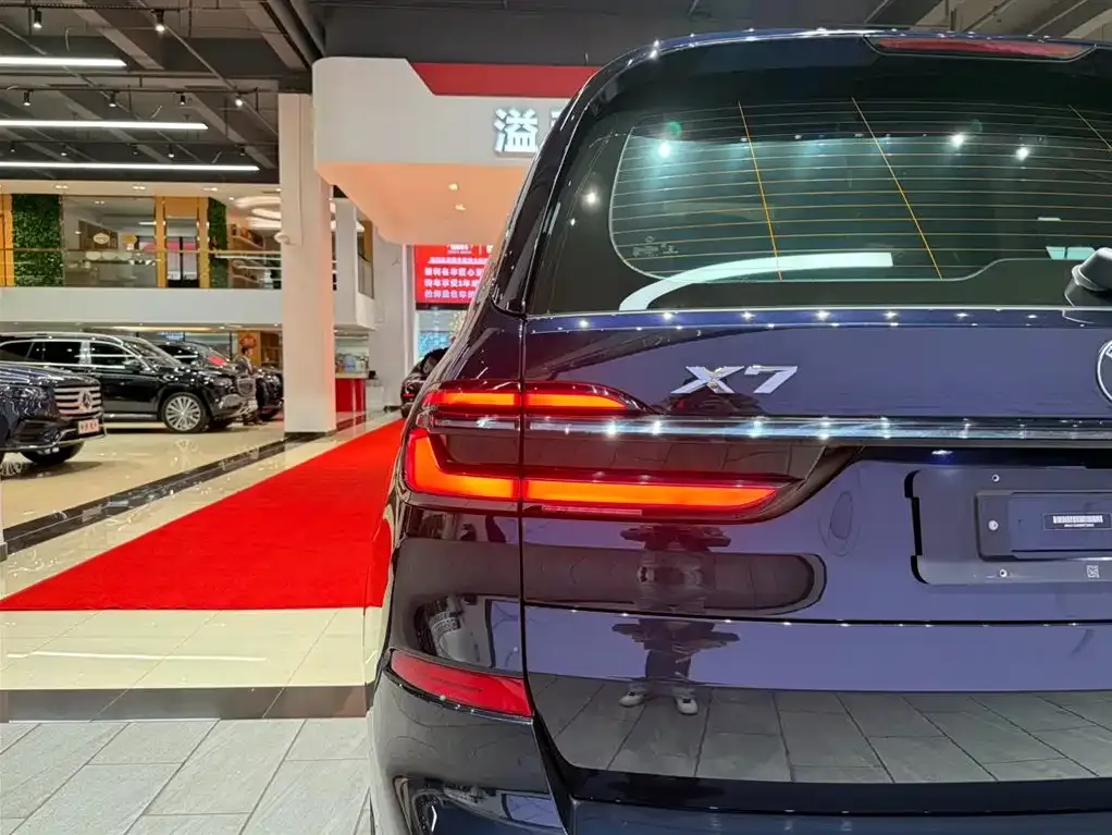 BMW X7 2024 из CN, фото 3