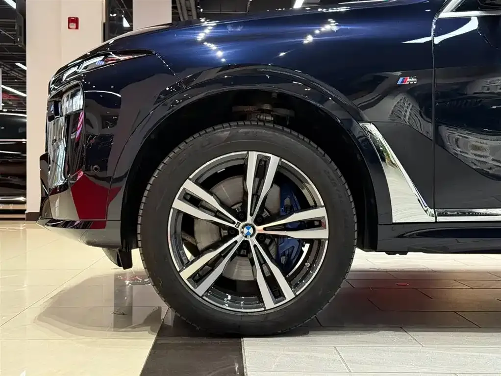 BMW X7 2024 из CN, фото 2