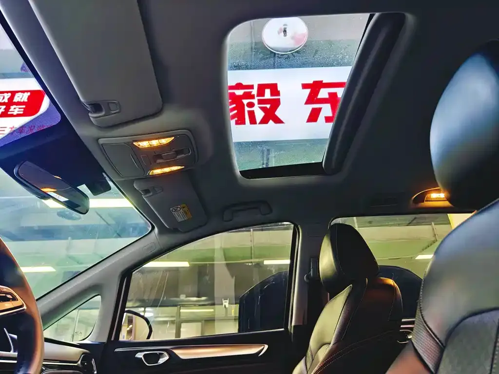 GAC Motor Trumpchi M6 — фото 6