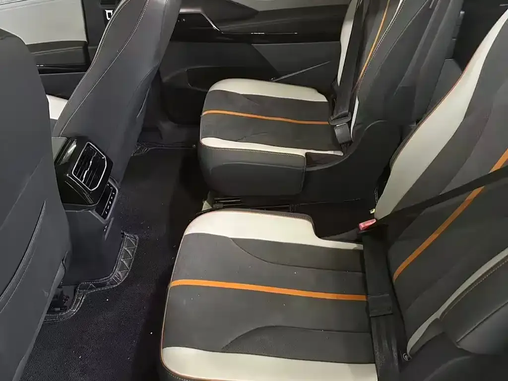 Volkswagen ID.6 Crozz 2022 из CN, фото 7