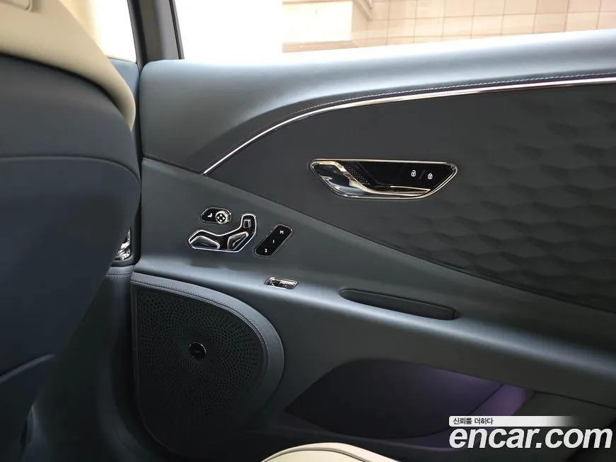 Bentley Flying Spur 2026 из KR, фото 4