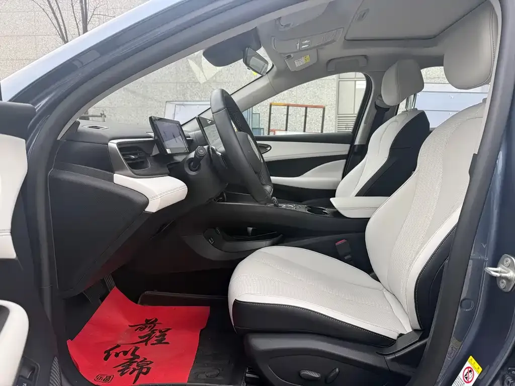 BYD Seal 05 DM-i — фото 3