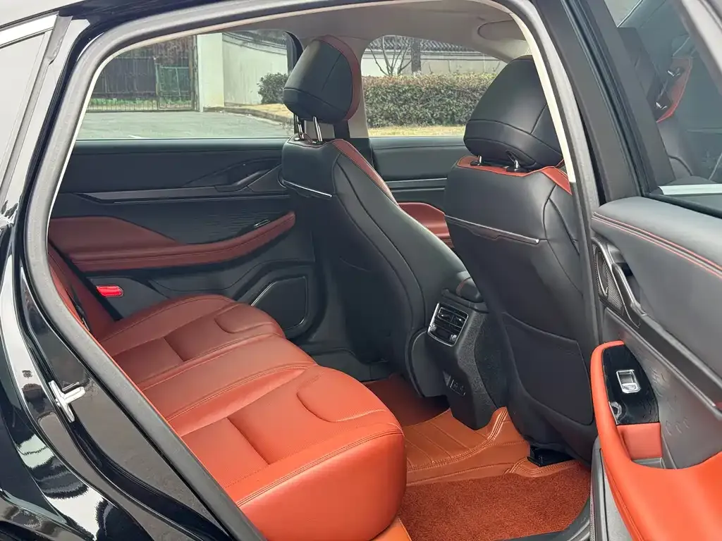 Lincoln Z 2024 из CN, фото 7