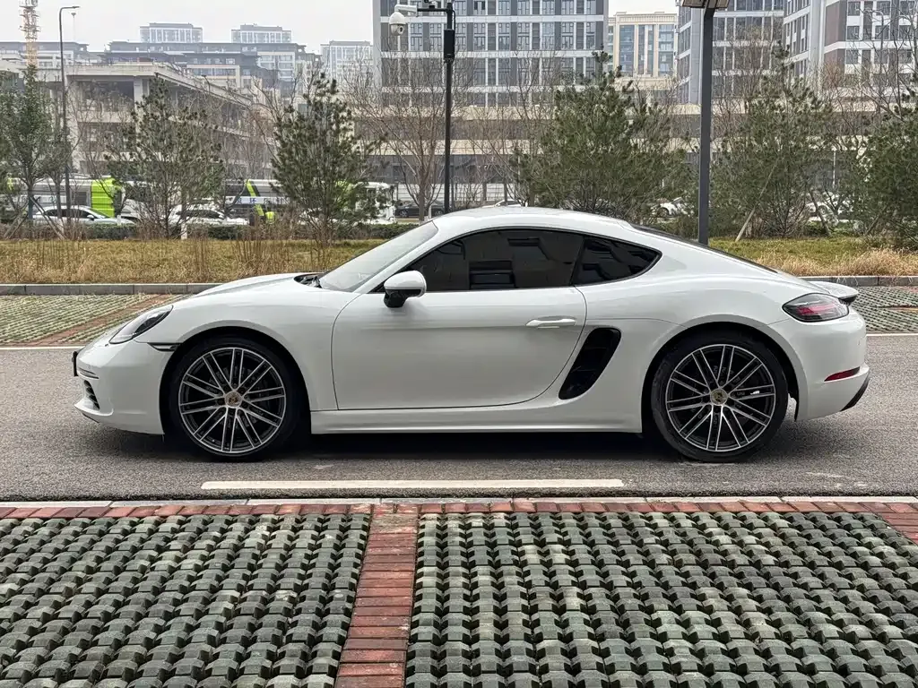 Porsche 718 — фото 10