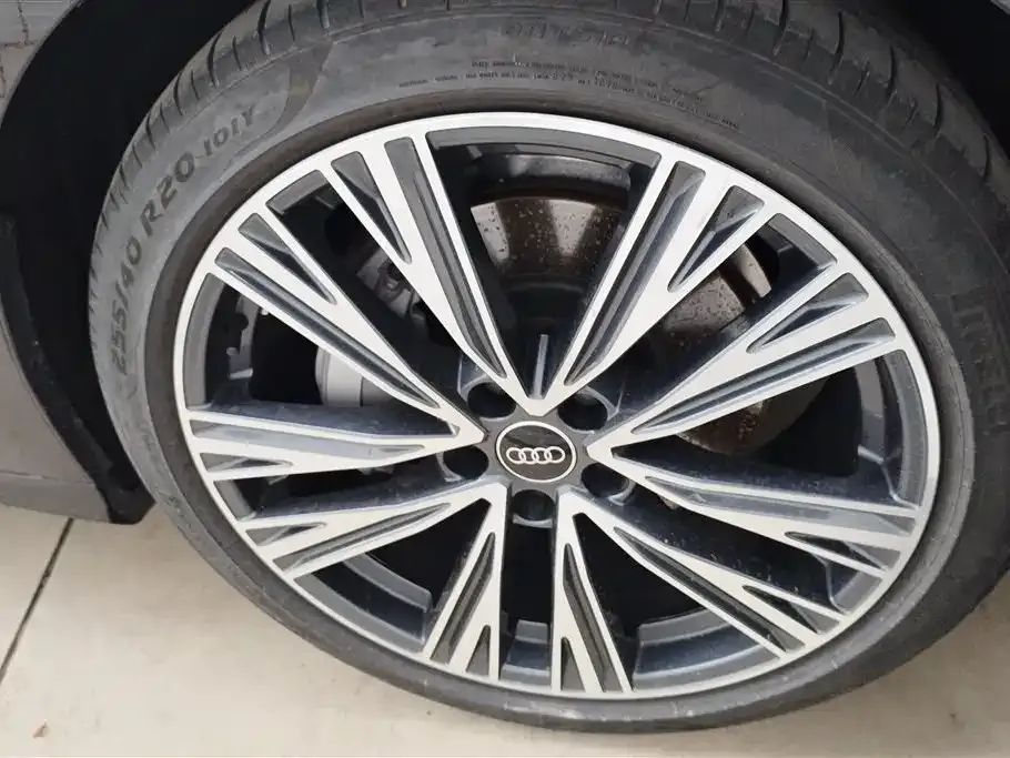 Audi A6L 2025 из CN, фото 10