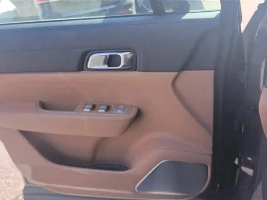 Li Auto Li ONE 2021 из CN, фото 2