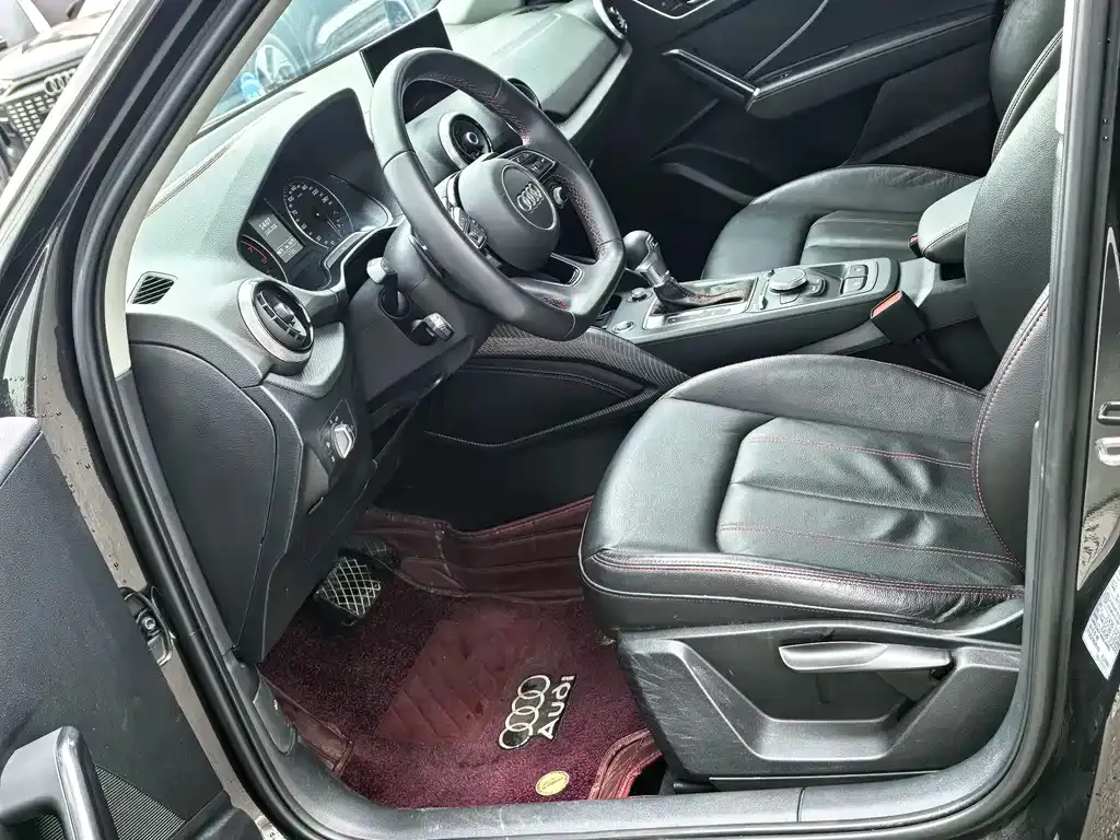 Audi Q2L 2024 из CN, фото 5