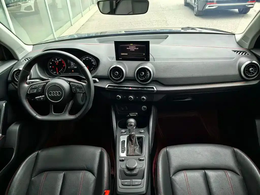 Audi Q2L 2024 из CN, фото 6