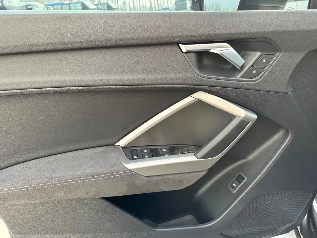 Audi Q3 2022 из CN, фото 10