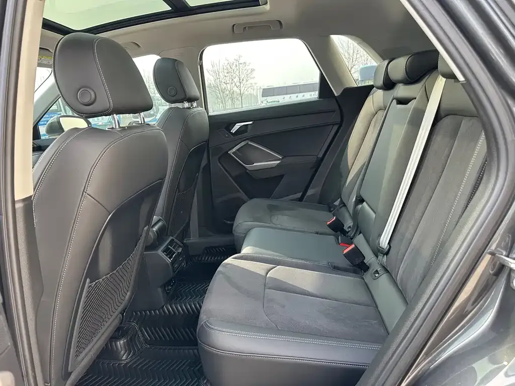 Audi Q3 2022 из CN, фото 6