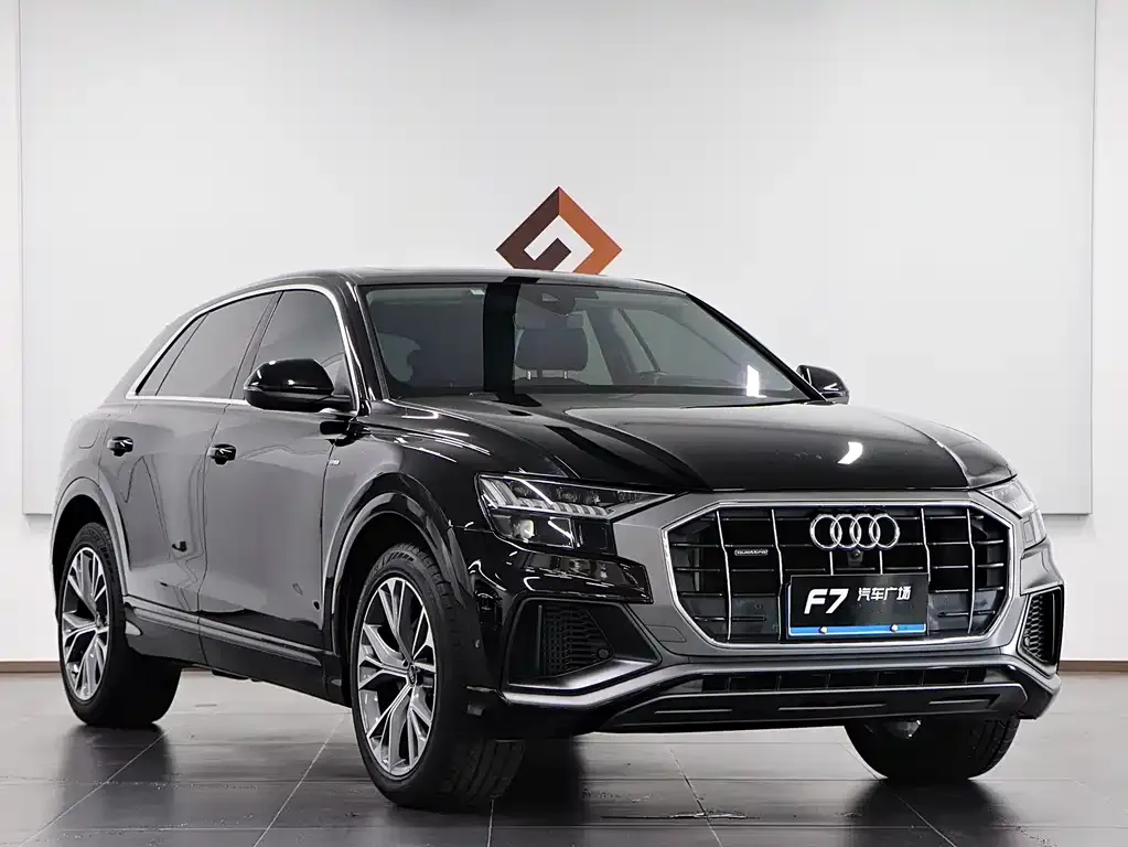 Audi Q8 2022 из CN, фото 8