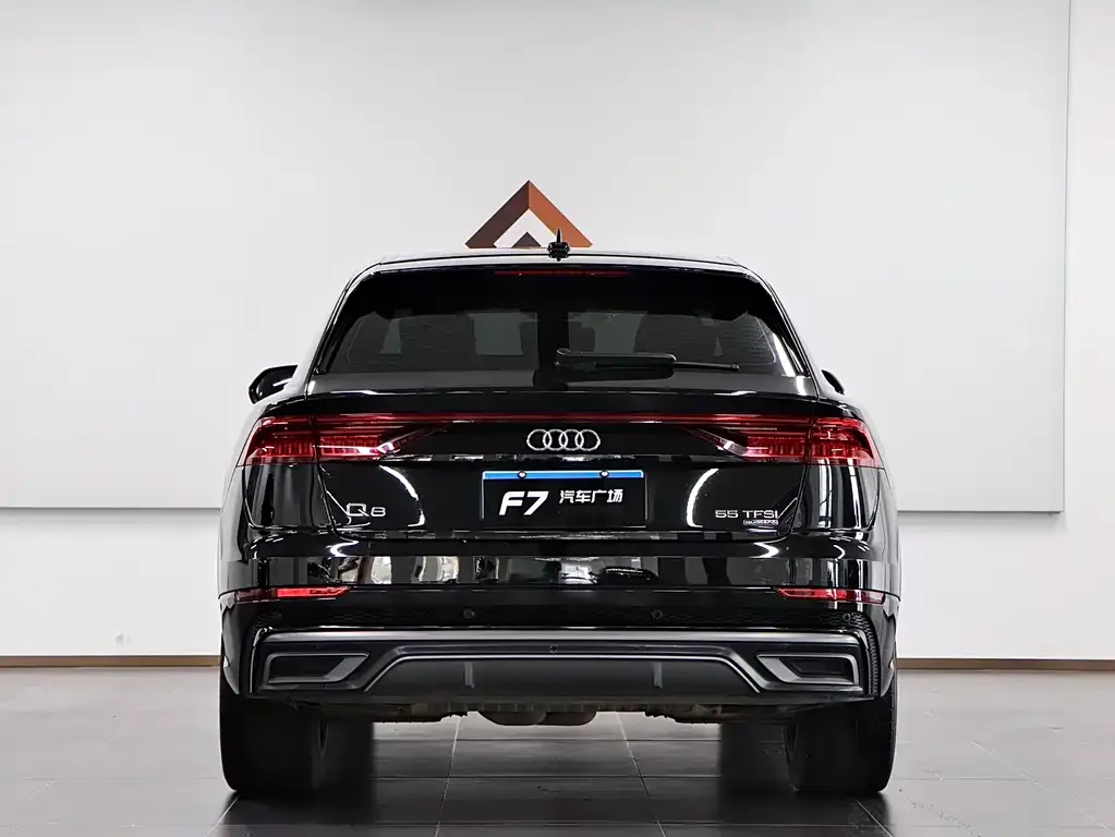 Audi Q8 2022 из CN, фото 3