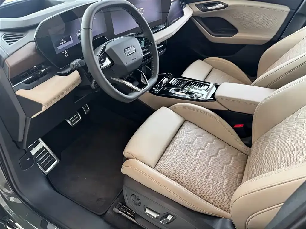 Audi Q6L e-tron — фото 3