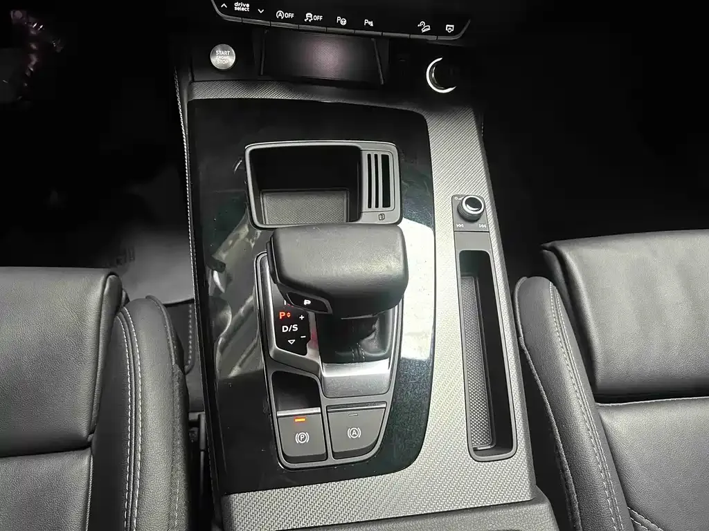 Audi Q5L 2022 из CN, фото 6