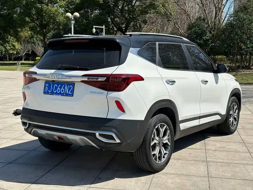 Kia KX3 2022 из CN, фото 8