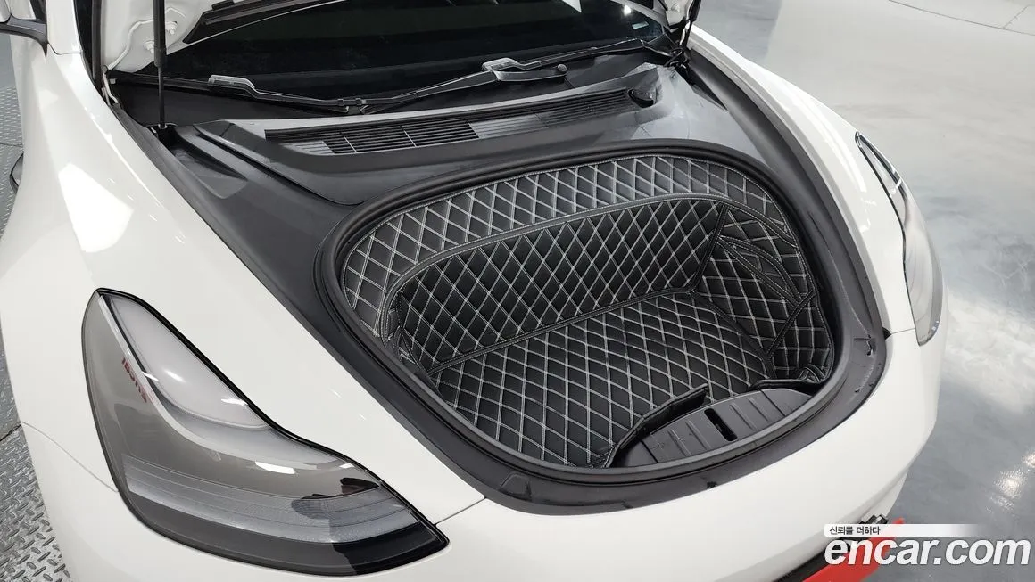 Tesla Model 3 2021 из KR, фото 8