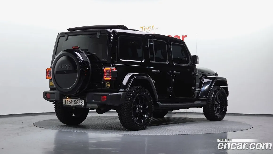 Jeep Wrangler — фото 6