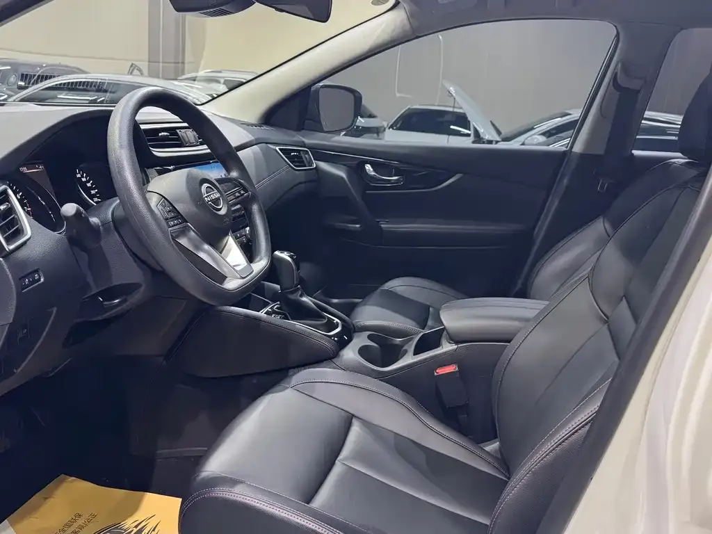 Nissan Qashqai — фото 5