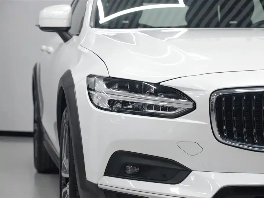 Volvo V90 — фото 10