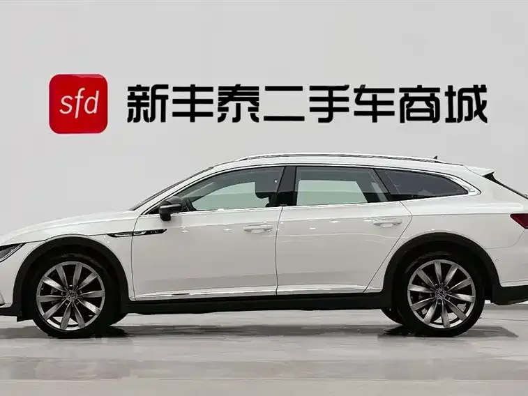 Volkswagen CC 2024 из CN, фото 2