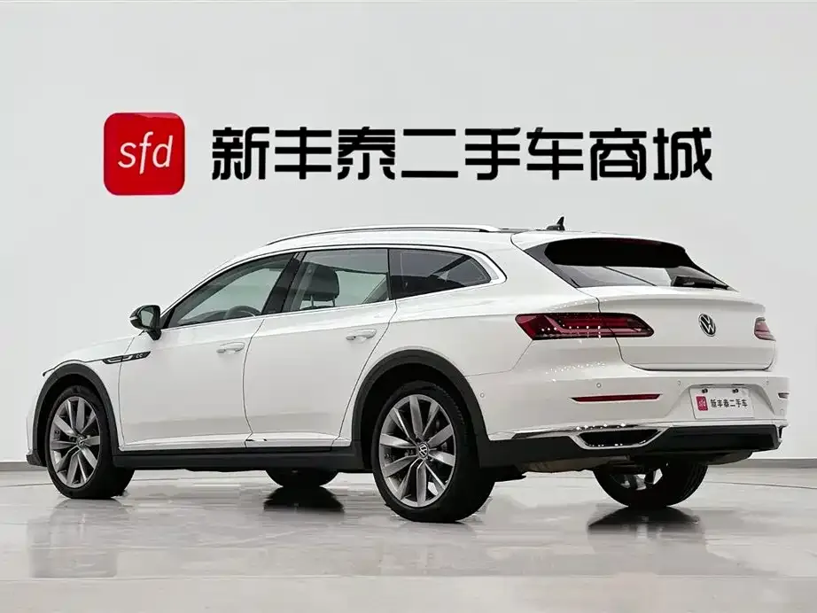 Volkswagen CC 2024 из CN, фото 4