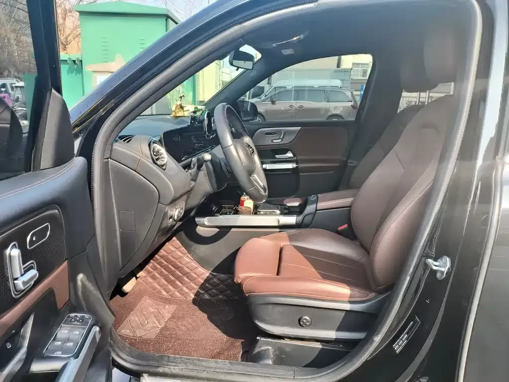 Mercedes-Benz GLB 2023 из CN, фото 7