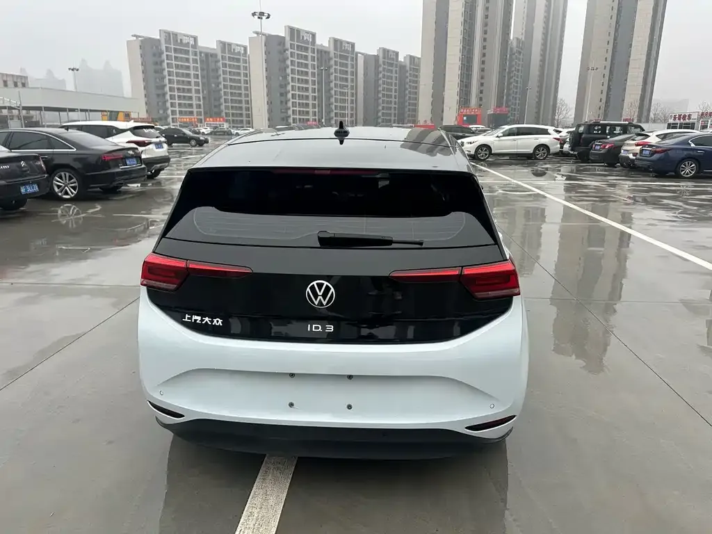 Volkswagen ID.3 2023 из CN, фото 3