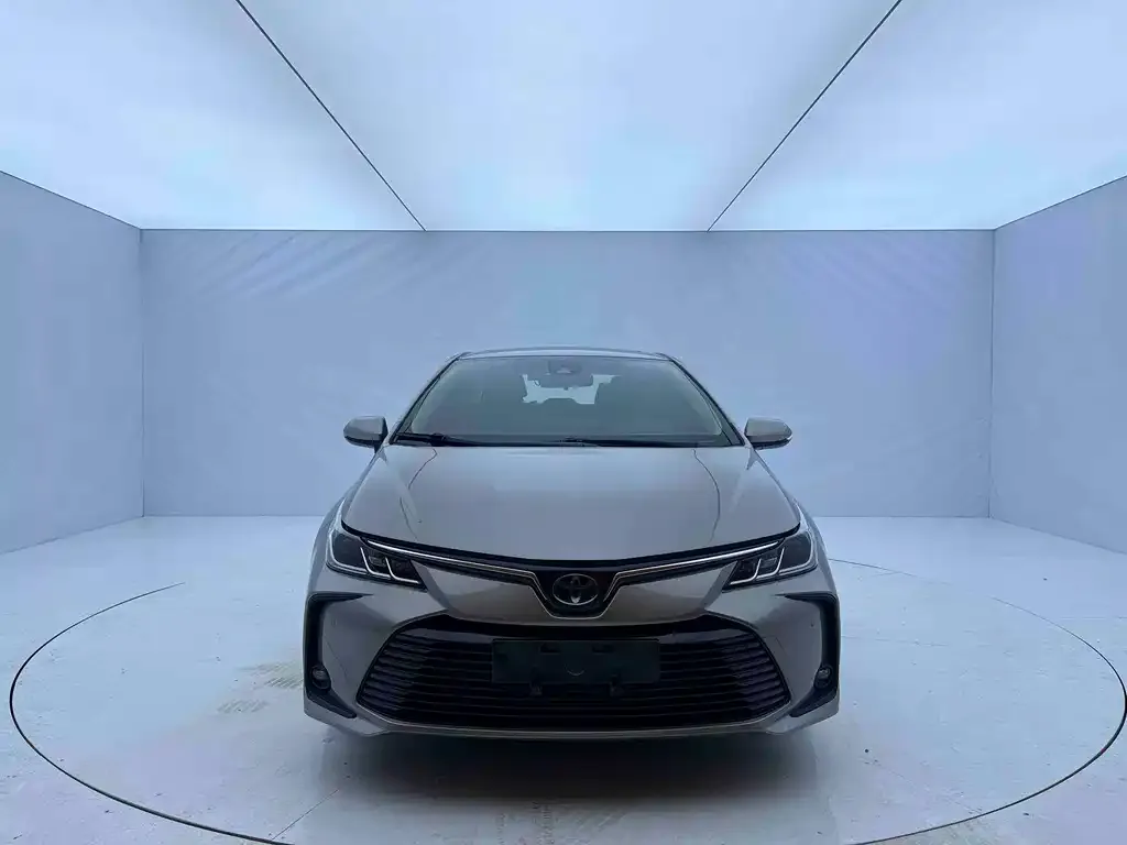 Toyota Corolla — фото 6