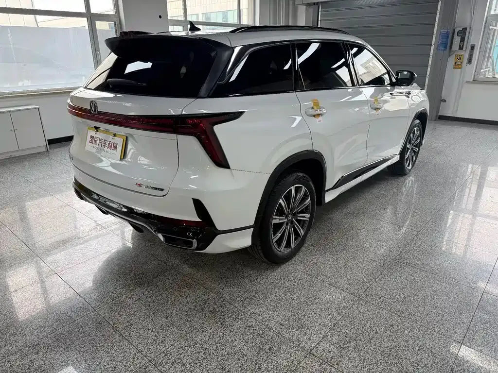 Changan CS75PLUS — фото 6