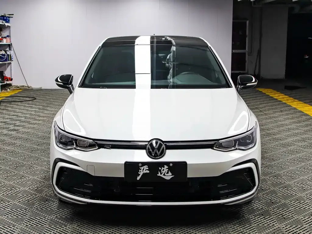 Volkswagen Golf 2023 из CN, фото 8