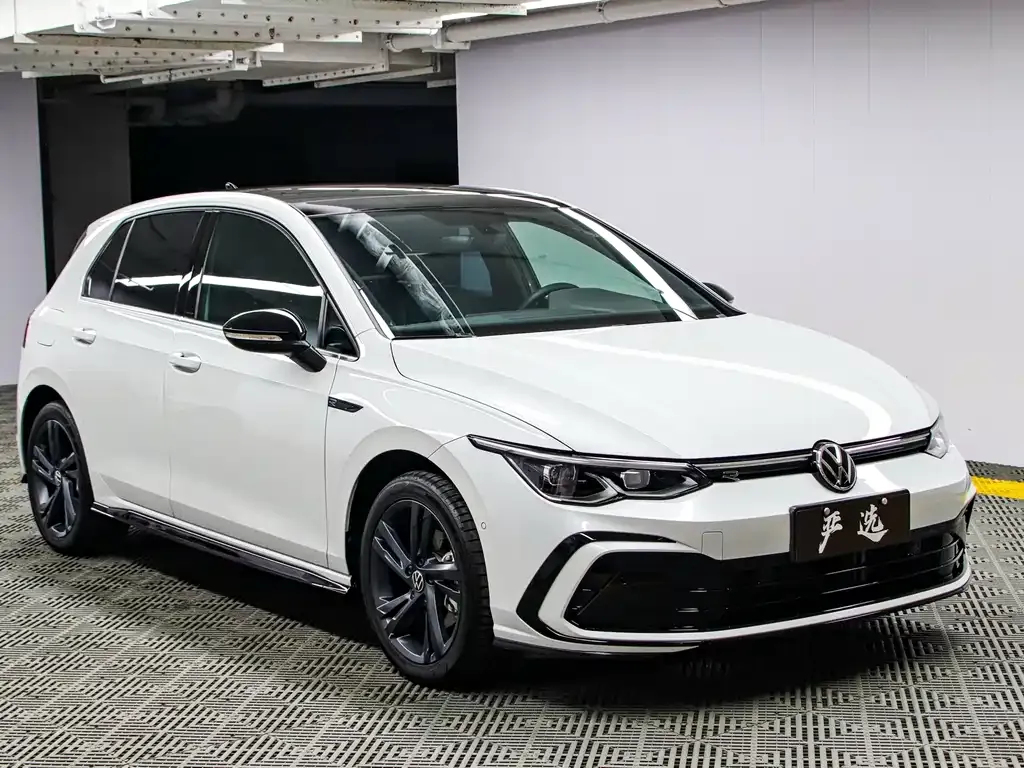 Volkswagen Golf 2023 из CN, фото 7