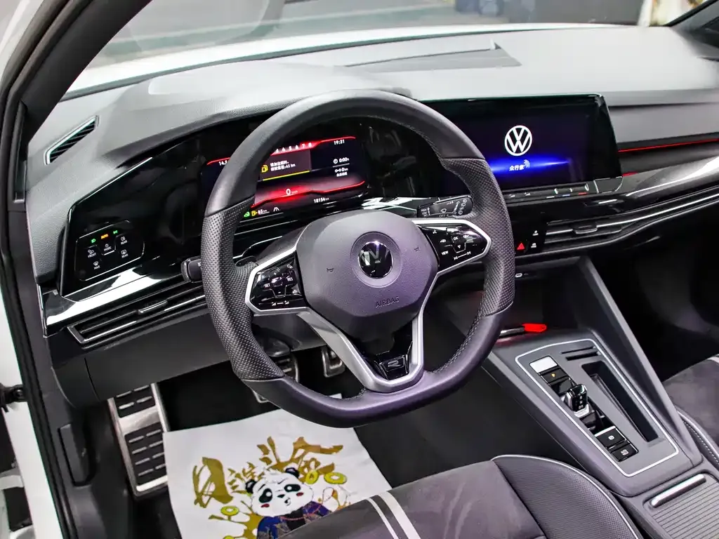 Volkswagen Golf 2023 из CN, фото 9