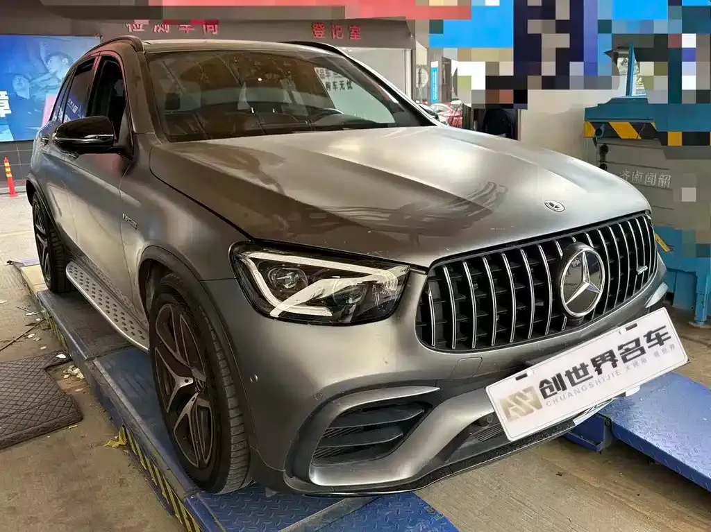 Mercedes-Benz GLC AMG — фото 1