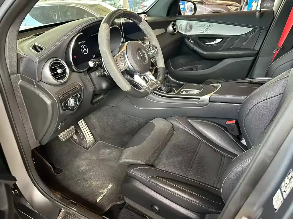 Mercedes-Benz GLC AMG — фото 2