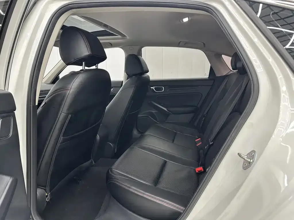 Honda Civic — фото 8