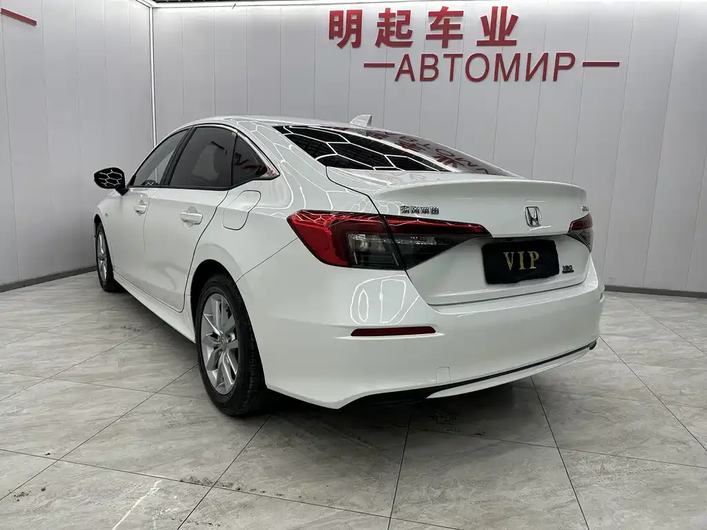 Honda Civic — фото 7