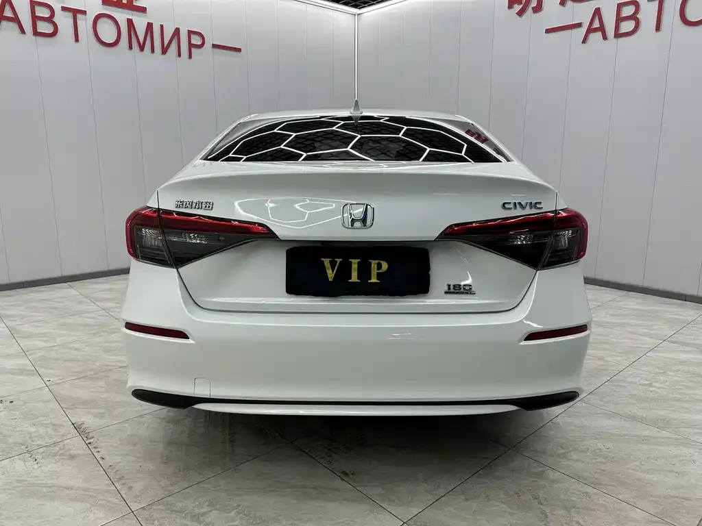 Honda Civic — фото 10