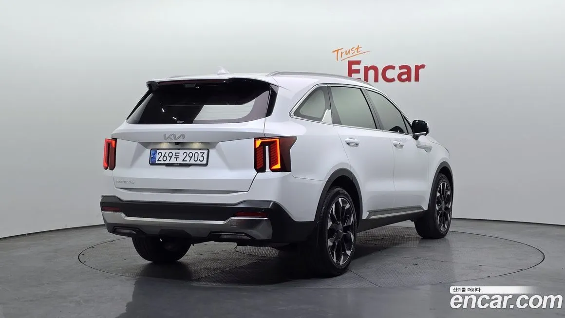 Kia Sorento — фото 3