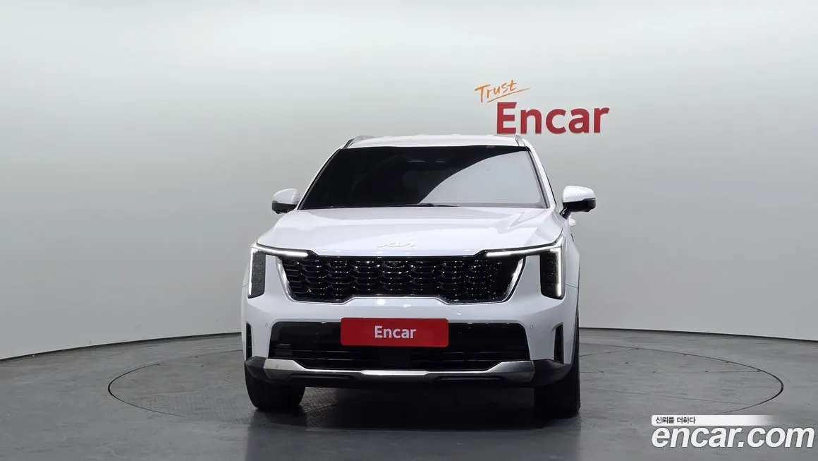 Kia Sorento — фото 7
