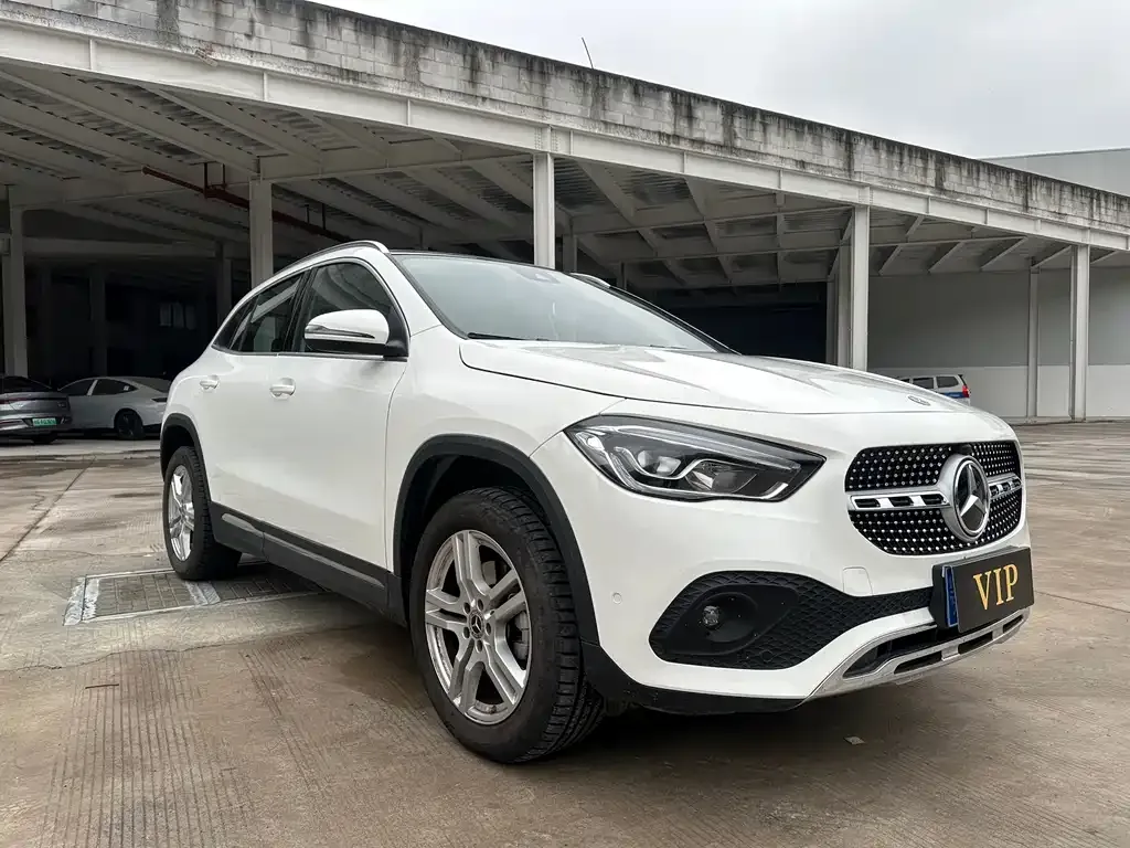 Mercedes-Benz GLA — фото 9