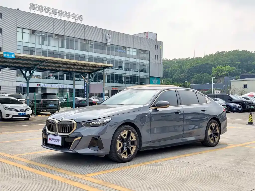 BMW i5 2024 из CN, фото 1