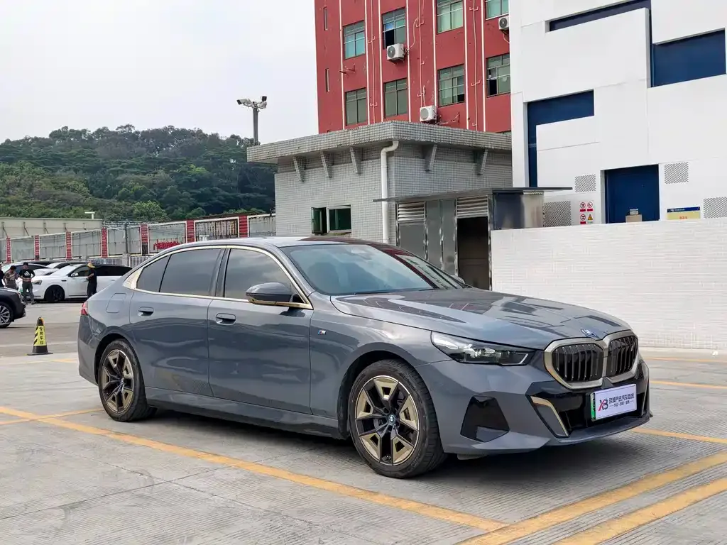 BMW i5 2024 из CN, фото 8