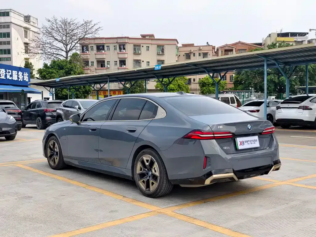 BMW i5 2024 из CN, фото 3
